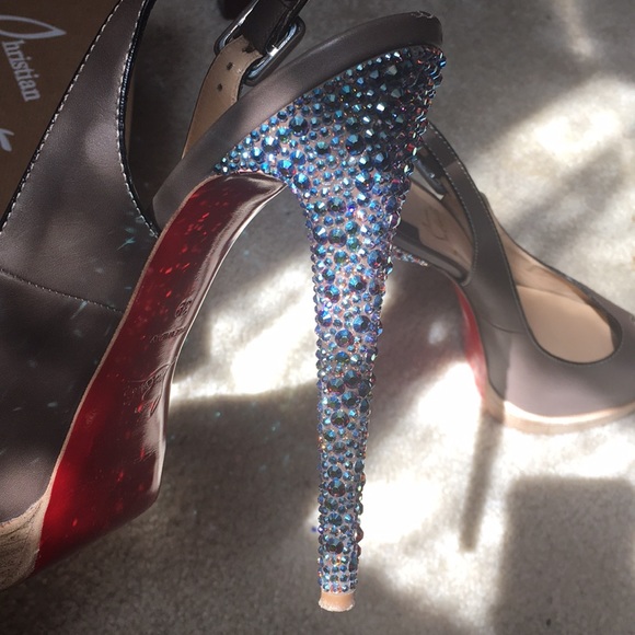 CHRISTIAN LOUBOUTIN 💯% authentic strassed heel🌈 - Picture 7 of 16